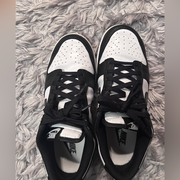 Panda Dunks - Picture 2 of 3